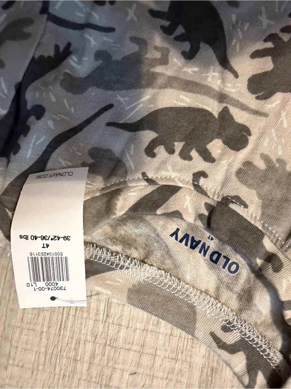 Boys Old Navy lot 5T and 4T NWT